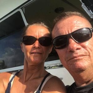 Meet your Posher, Dennis